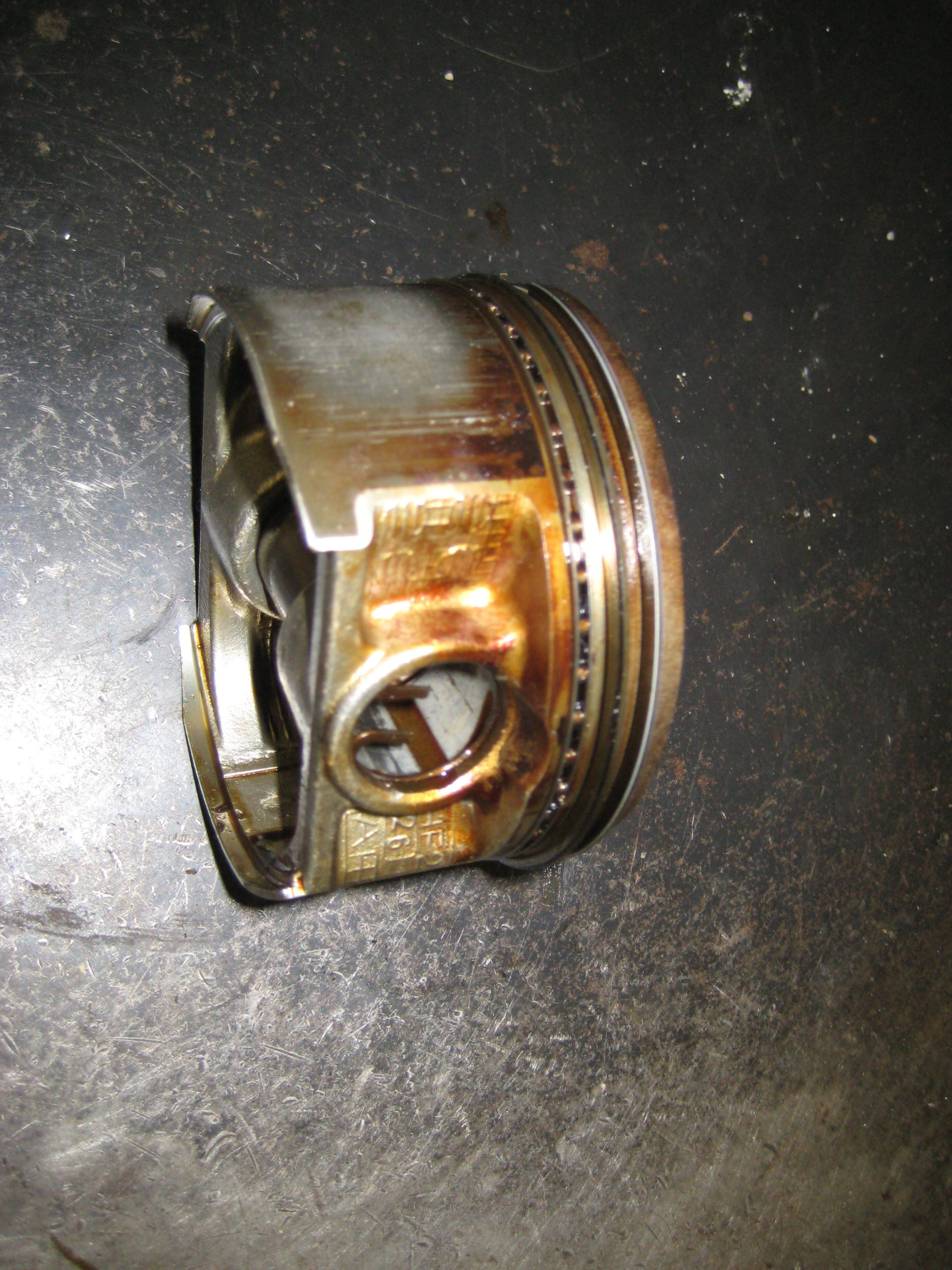 Subaru Piston and rings